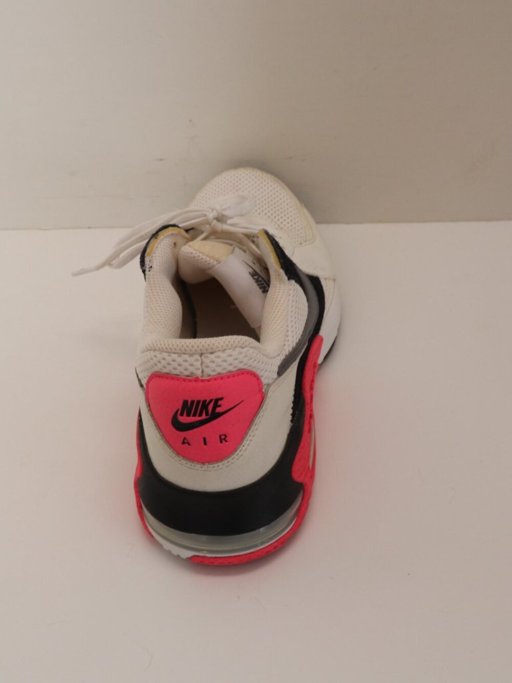 Nike Women's Air Sneakers White Black Pink Size 7.5 Made in Vietnam - Picture 10 of 13